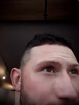 Juninho5755 online show from November 16, 2025, 5:39 pm