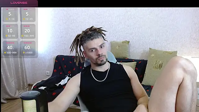 Snapshot of Aestheticguy101 chatting on July 23, 2026, 1:08 pm Aestheticguy101 online show from July 23, 2026, 1:08 pm