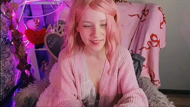 sarakaell online show from February 13, 2026, 1:27 am