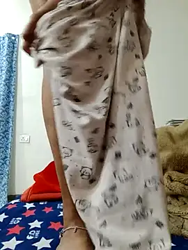 Snapshot of Ipsita-bold chatting on February 17, 2026, 6:27 pm Ipsita-bold online show from February 17, 2026, 6:27 pm