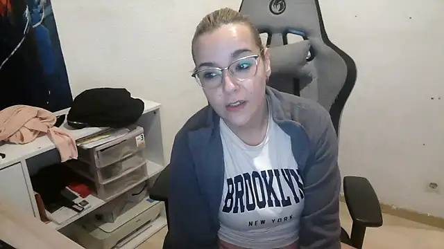 bekka   online show from February 18, 2026, 8:27 pm