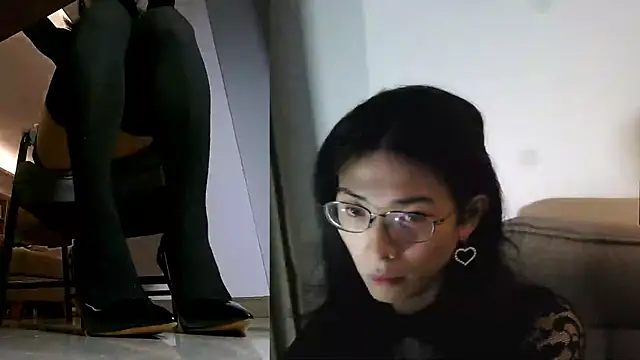 Snapshot of CrytinaSissyCrossdress chatting on March 5, 2025, 3:51 pm CrytinaSissyCrossdress online show from March 5, 2025, 3:51 pm