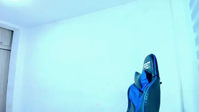 sophiax-x online show from March 3, 2026, 11:56 pm