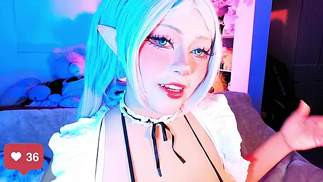 seraphine23 online show from April 23, 2026, 10:11 pm