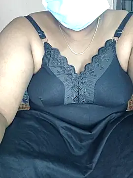 luckyee-sam online show from June 21, 2026, 12:49 am