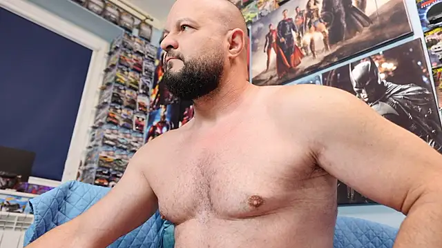 Muscle Bear online show from June 7, 2026, 4:39 am