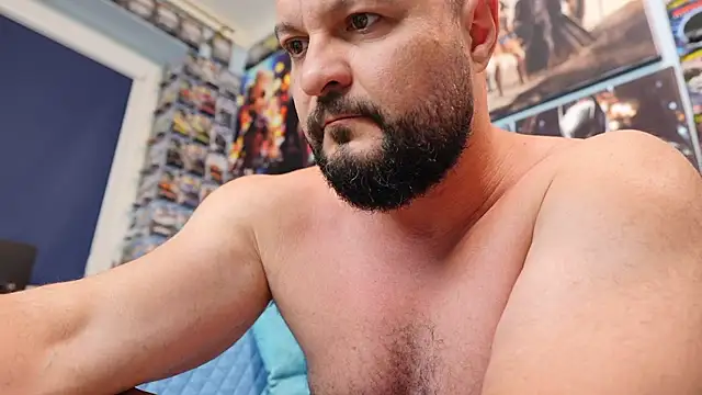 Muscle Bear online show from June 10, 2026, 12:39 pm