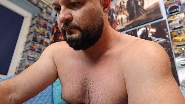 Muscle Bear online show from June 12, 2026, 3:26 am
