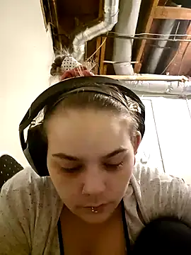 Snapshot of Randomness440 chatting on August 4, 2026, 2:05 am Randomness440 online show from August 4, 2026, 2:05 am