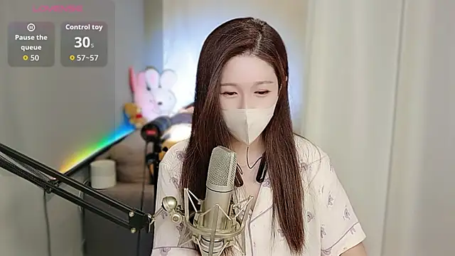 tw lala online show from October 21, 2025, 4:50 pm