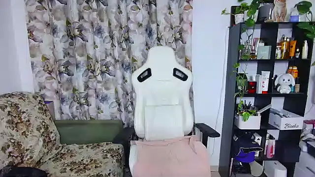 Snapshot of Selenna57 chatting on January 15, 2025, 7:23 pm Selenna57 online show from January 15, 2025, 7:23 pm