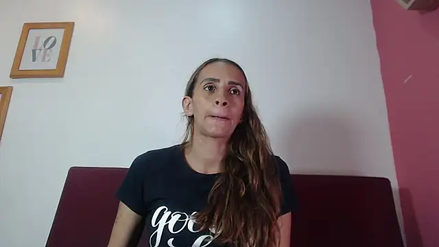Amber Moore online show from July 8, 2026, 11:05 pm