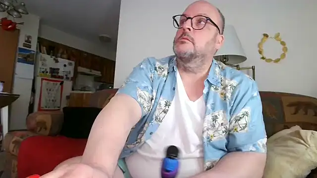 Ursulet US online show from May 8, 2026, 8:23 pm