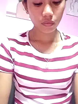 Snapshot of Cutie_body11 chatting on November 19, 2025, 12:21 am Cutie body11 online show from November 19, 2025, 12:21 am