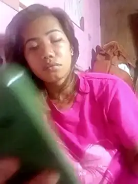 Snapshot of Cutie_body11 chatting on January 6, 2026, 11:09 pm Cutie body11 online show from January 6, 2026, 11:09 pm