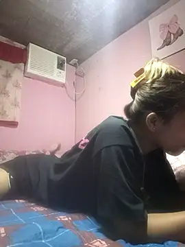 Snapshot of Cutie_body11 chatting on January 19, 2026, 11:03 am Cutie body11 online show from January 19, 2026, 11:03 am