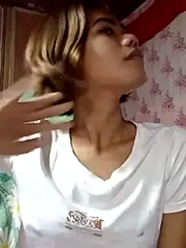 Snapshot of Cutie_body11 chatting on February 24, 2026, 11:38 pm Cutie body11 online show from February 24, 2026, 11:38 pm