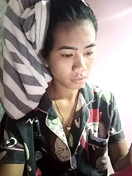 Snapshot of Cutie_body11 chatting on October 29, 2025, 11:47 pm Cutie body11 online show from October 29, 2025, 11:47 pm