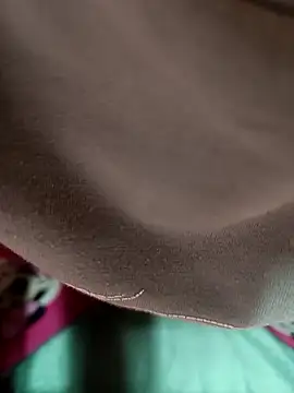 Snapshot of Cutie_body11 chatting on November 21, 2025, 11:48 pm Cutie body11 online show from November 21, 2025, 11:48 pm