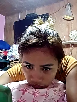 Snapshot of Cutie_body11 chatting on January 13, 2026, 7:01 am Cutie body11 online show from January 13, 2026, 7:01 am