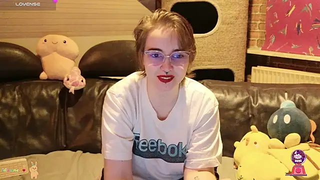 GamerGirl Eve online show from November 13, 2025, 7:18 pm