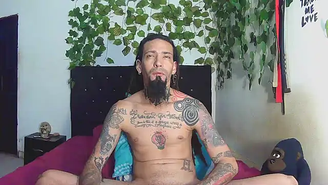 Snapshot of caribbeanlover1 chatting on June 3, 2026, 2:33 pm caribbeanlover1 online show from June 3, 2026, 2:33 pm