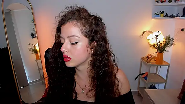 Cassandra Caiin online show from November 4, 2025, 8:34 pm