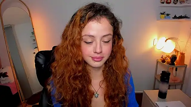 Cassandra Caiin online show from September 12, 2025, 3:17 am