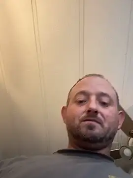 smokeymt420 online show from December 4, 2025, 7:35 pm