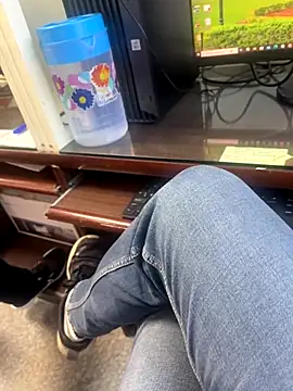 bigshow112 online show from December 4, 2024, 6:05 am