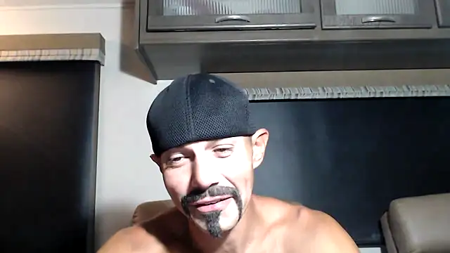 Snapshot of ThickD2C chatting on April 23, 2026, 5:36 pm ThickD2C online show from April 23, 2026, 5:36 pm