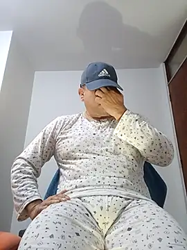 Snapshot of chicoguapo8 chatting on September 27, 2025, 1:06 pm chicoguapo8 online show from September 27, 2025, 1:06 pm