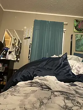 Makeyoucumallover online show from February 21, 2026, 10:17 am