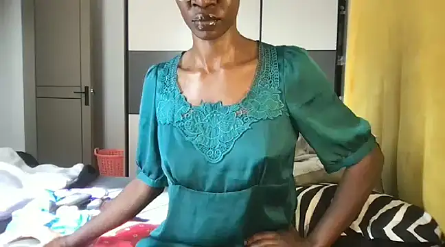 choco petite online show from March 16, 2025, 6:20 am