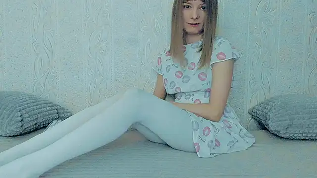 YourCaramel online show from March 16, 2025, 12:33 pm