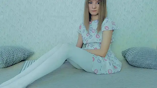 YourCaramel online show from February 24, 2025, 5:22 am