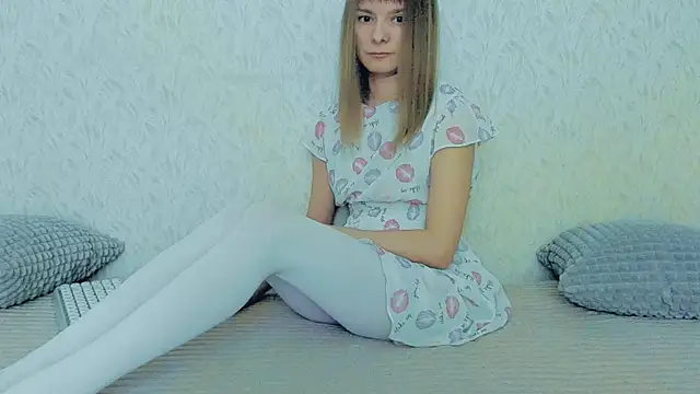 YourCaramel online show from January 25, 2025, 11:23 am