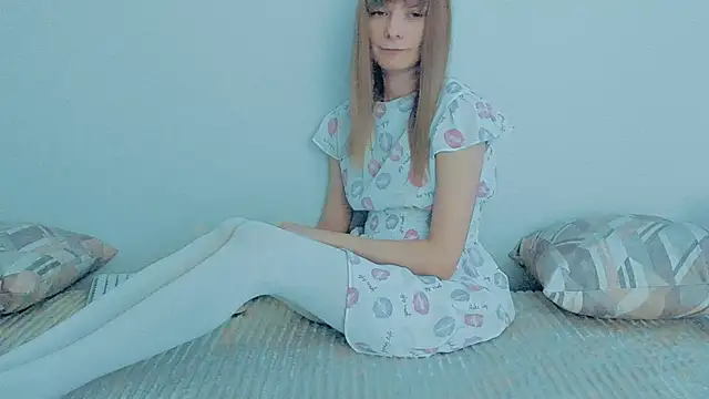 YourCaramel online show from October 14, 2025, 4:02 am