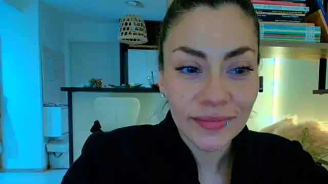 SamyJones9 online show from July 24, 2026, 10:06 pm