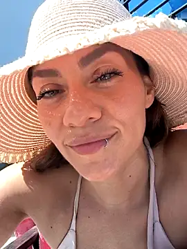 SamyJones9 online show from December 19, 2025, 6:32 pm