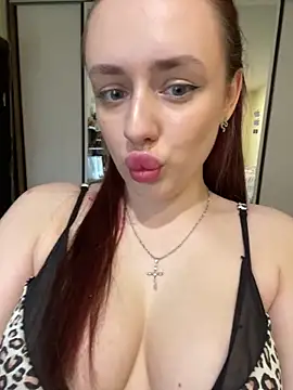 Lisaaan online show from April 11, 2026, 7:05 am