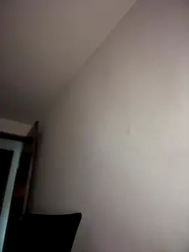 DulceLenns online show from December 1, 2025, 7:59 pm