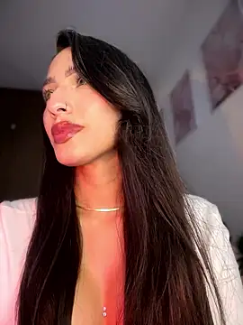 DulceLenns online show from January 10, 2026, 6:25 pm