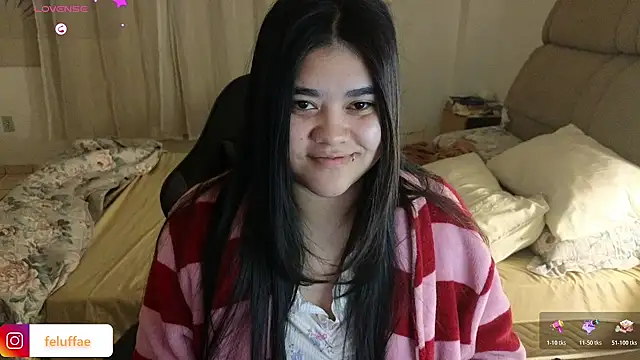 Snapshot of feluriana chatting on July 13, 2026, 10:53 pm feluriana online show from July 13, 2026, 10:53 pm