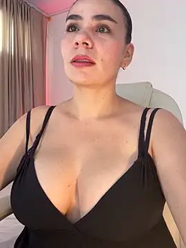 MeganDupont online show from November 16, 2025, 5:50 pm