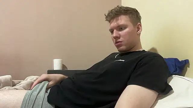 sexybooii6968 online show from January 15, 2026, 8:56 pm