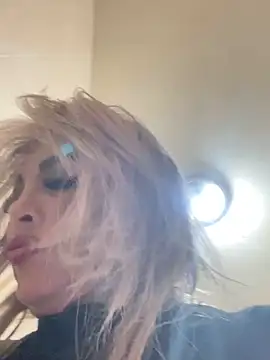 scarlett sexx69 online show from December 16, 2025, 11:36 am