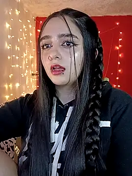 Snapshot of IvonneT chatting on March 16, 2025, 11:15 pm IvonneT online show from March 16, 2025, 11:15 pm