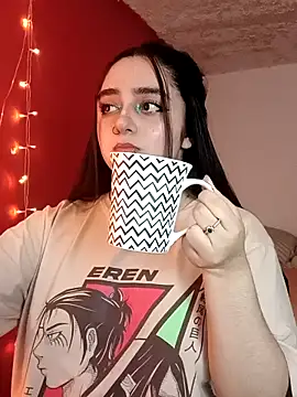 Snapshot of IvonneT chatting on October 12, 2025, 10:11 pm IvonneT online show from October 12, 2025, 10:11 pm