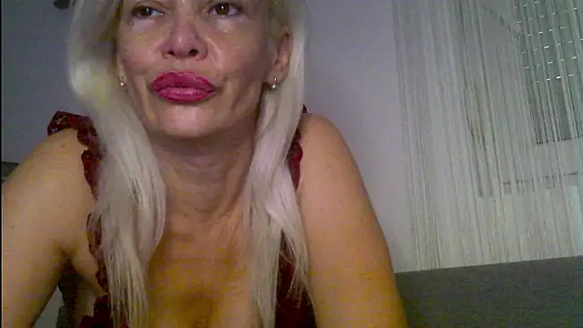 Snapshot of EvaaMina chatting on July 7, 2026, 6:38 am EvaaMina online show from July 7, 2026, 6:38 am